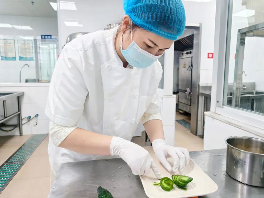 6eec47b33aa84926ace3a5168c2ed4de.jpg 6eec47b33aa84926ace3a5168c2ed4de.jpg