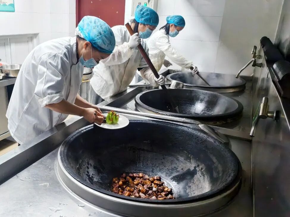 f0a18a0596404aab9b5720f7c15ab970.jpg f0a18a0596404aab9b5720f7c15ab970.jpg