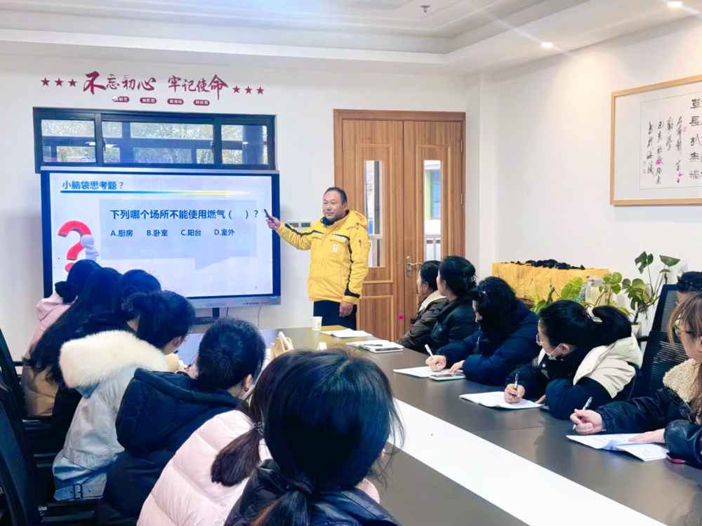 ebc1c77ee29c4bb1963430ff3ee3fdef.jpg ebc1c77ee29c4bb1963430ff3ee3fdef.jpg